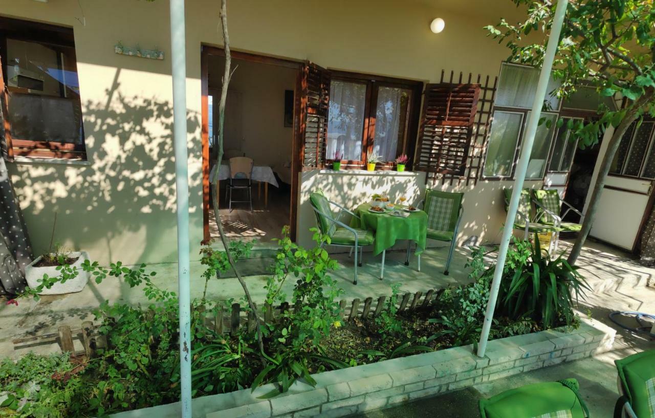 Apartments Niko Omiš Exterior foto